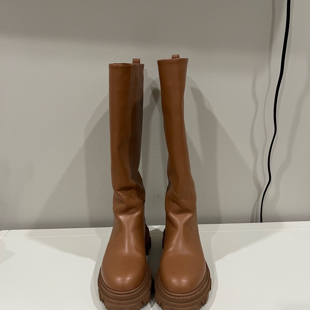 GIA X PERNILLE TUBULAR COMBAT BOOTS - camel color,
Size 7
